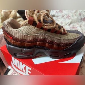 Nike Air Max 95 Brown Basalt/University Red Oxen Brown